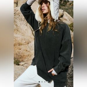 NWOT Free People Intercept Sweatshirt Black- size MEDIUM